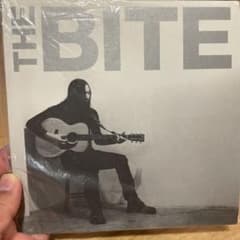 THE BITE-雨の中 / D'yer Mak'er カクバリズム平野太呂
